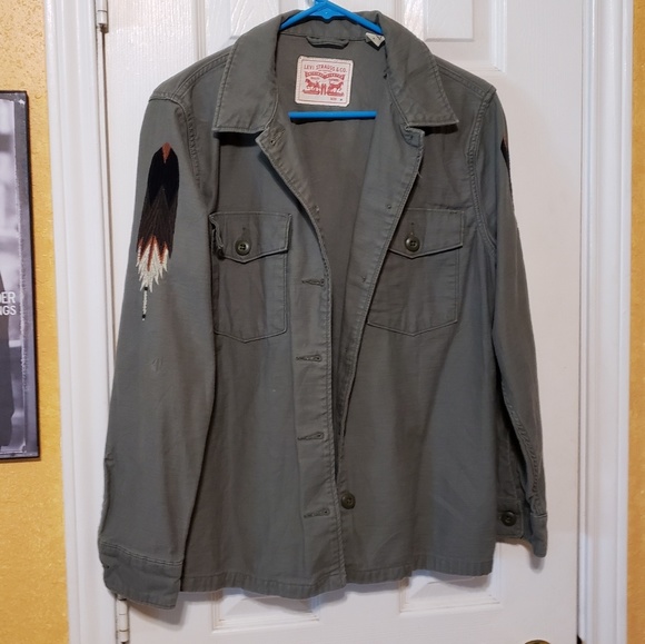 Levi's Jackets & Blazers - Levi's embroidered feather olive army jacket M